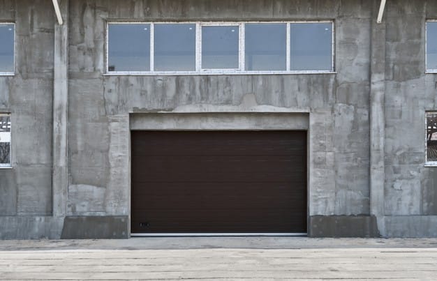 4 Things To Consider Before Working With A Garage Door Repair Company