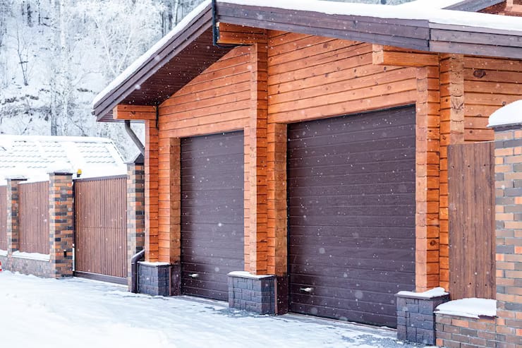 Top Winter Garage Door Problems & Solutions